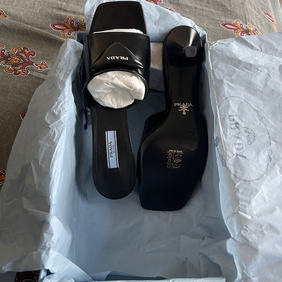 Prada sandals - Picture 4 of 5